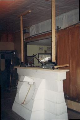 bob11.jpg (12146 bytes)