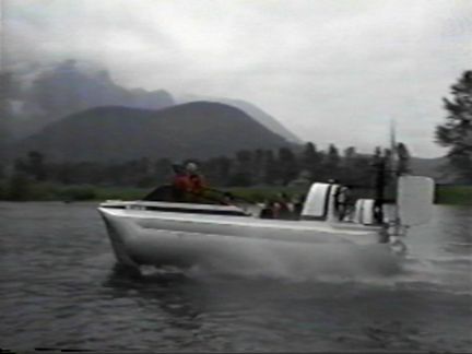 explore1.JPG (15222 bytes)