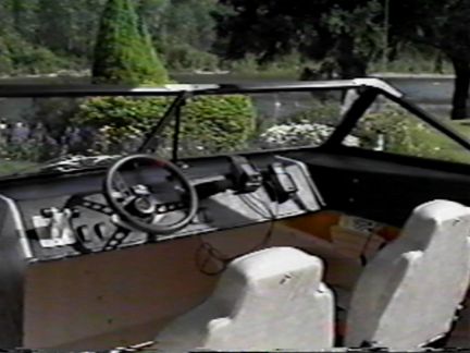 surveyor2.JPG (25878 bytes)