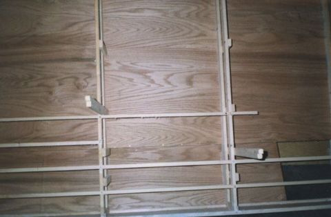 build-12.jpg (25668 bytes)