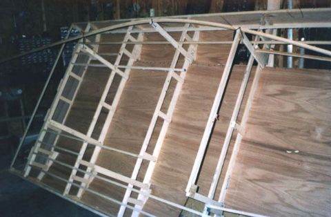 build-14.JPG (23079 bytes)