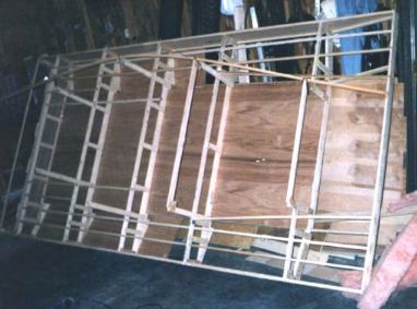 build-16.JPG (23454 bytes)