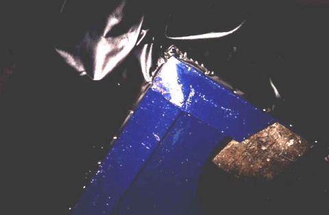 build-24.JPG (23079 bytes)