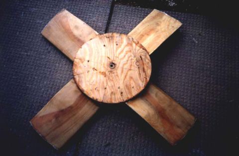 build-31.JPG (24182 bytes)