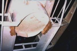 front-03.jpg (9019 bytes)