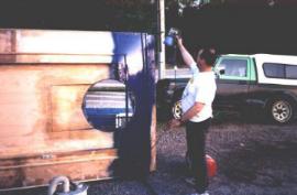 front-04.jpg (9330 bytes)