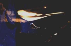 front-06.jpg (4437 bytes)