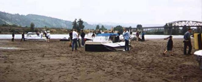 82419_08.jpg (27962 bytes)