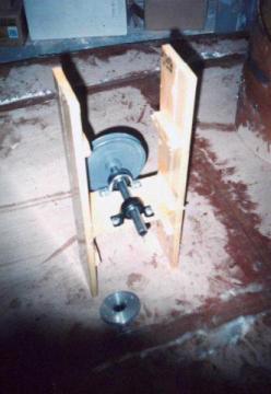 lift prop shaft.jpg (15168 bytes)