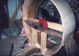 thrust duct mounted.jpg (14515 bytes)